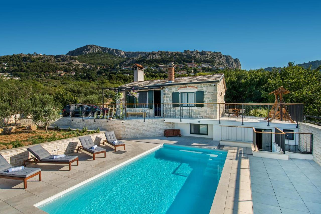 Villa Manda Korina Klis Buitenkant foto
