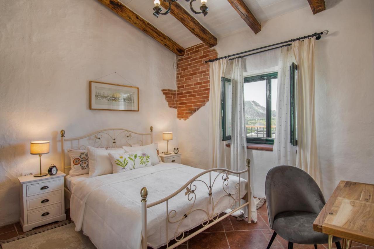 Villa Manda Korina Klis Buitenkant foto