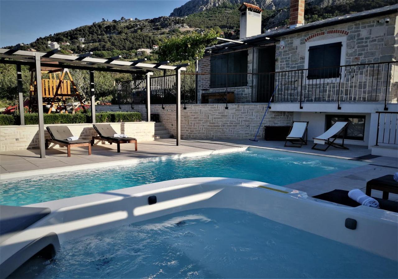 Villa Manda Korina Klis Buitenkant foto